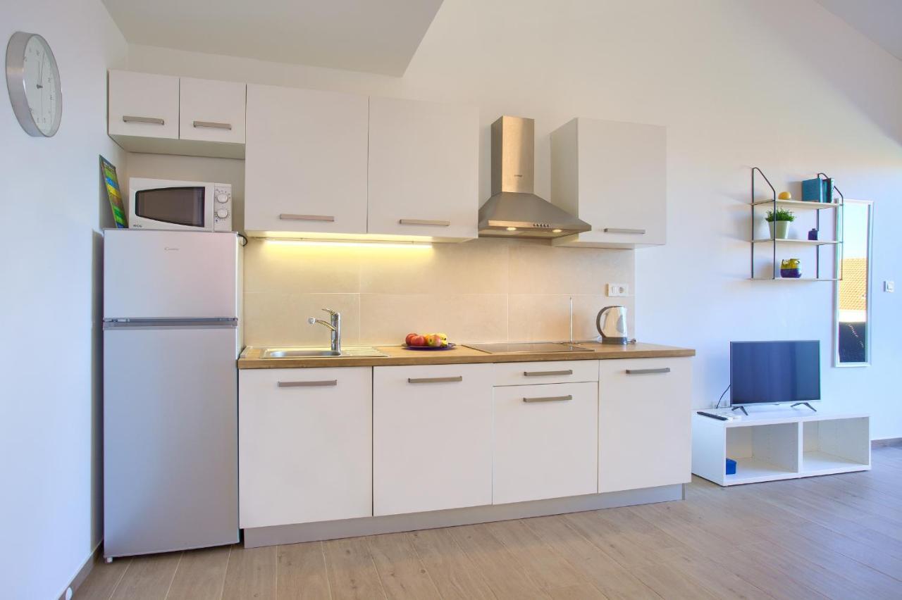Apartments Meri 니바이스 외부 사진