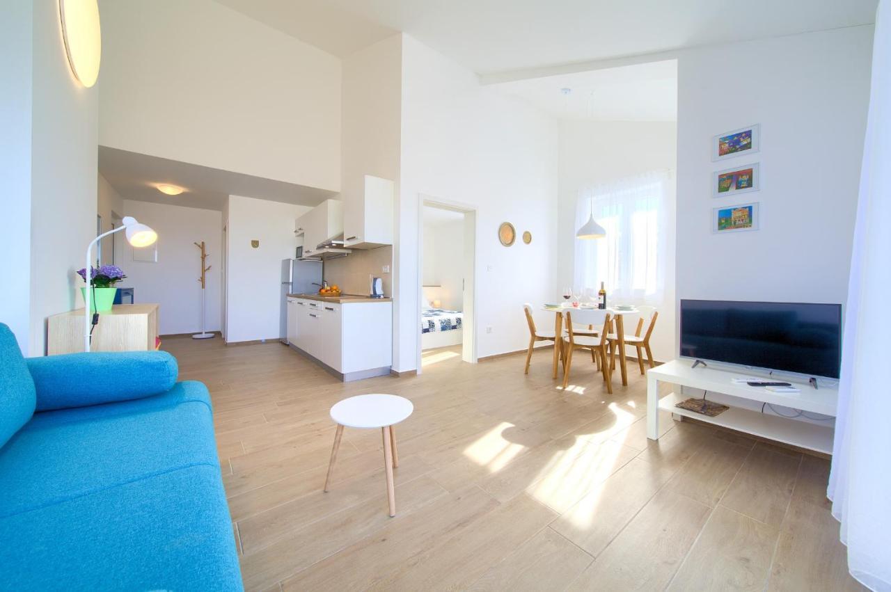 Apartments Meri 니바이스 외부 사진