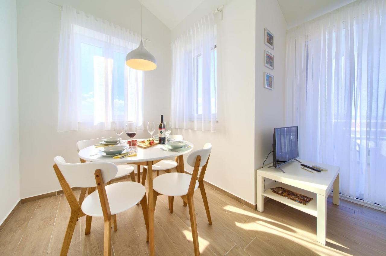 Apartments Meri 니바이스 외부 사진